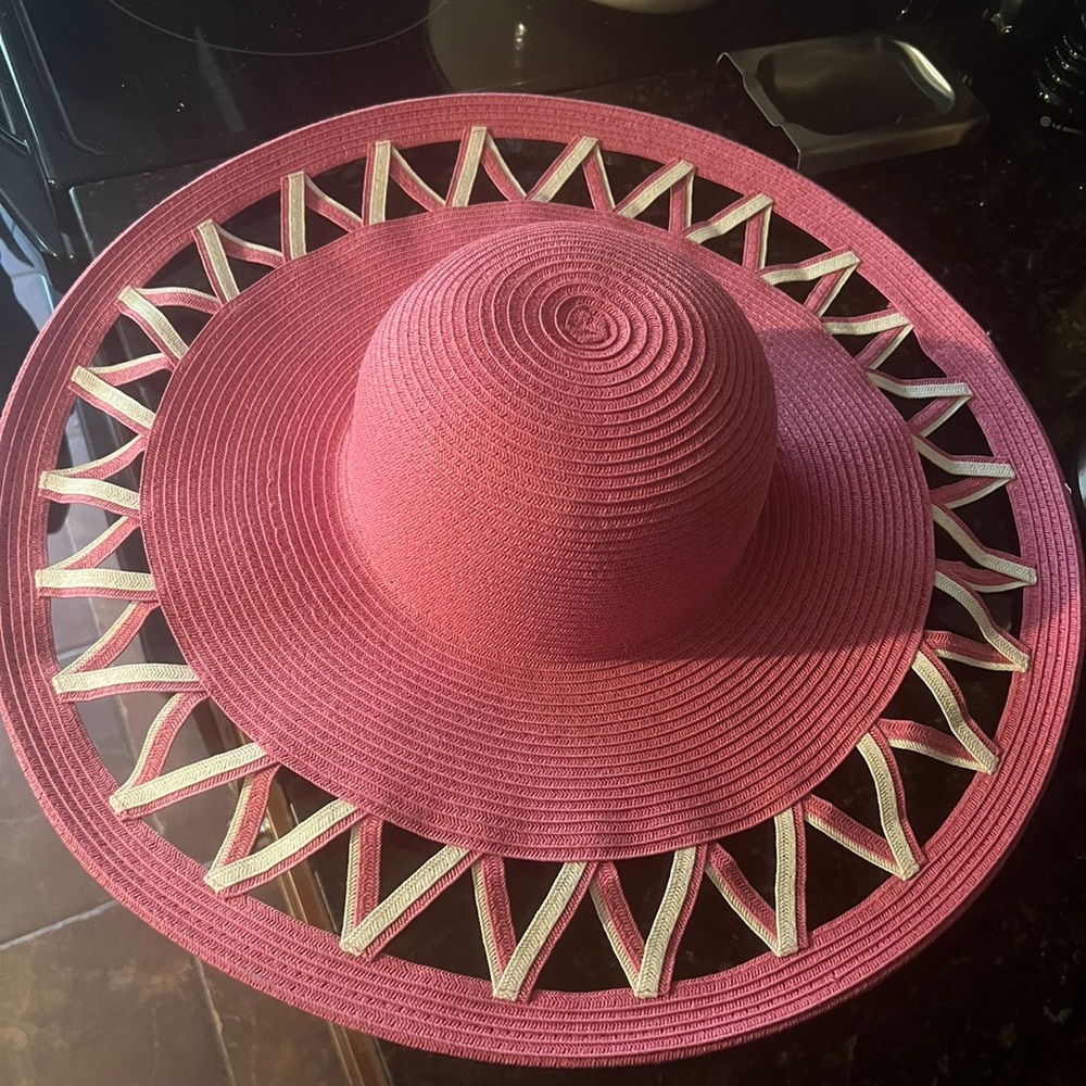 Giovannio pink hat